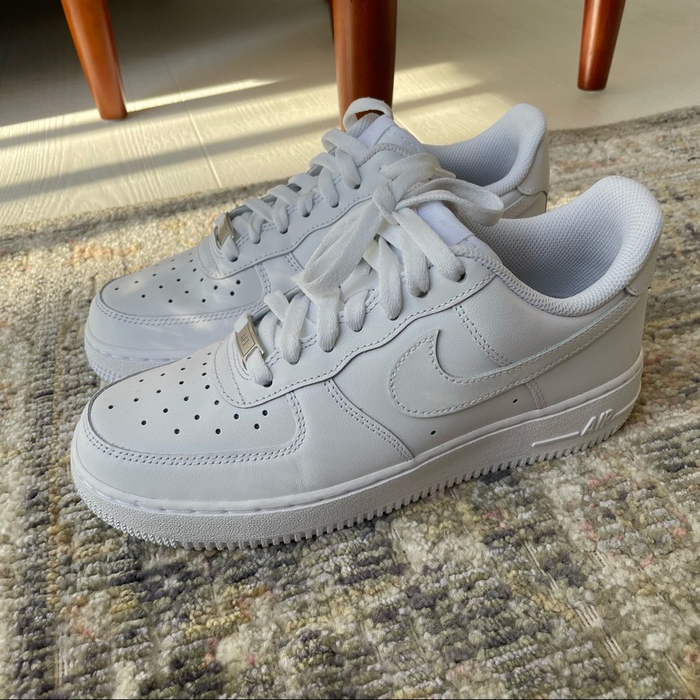 Nike Women’s Air Force 1 ‘07 - Size 7.5